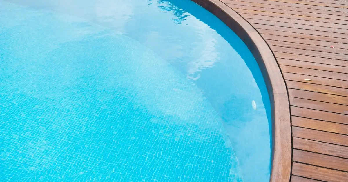 Wooden Pool: Your Guide To Eco-Friendly Backyard Fun 1 wooden pool edge