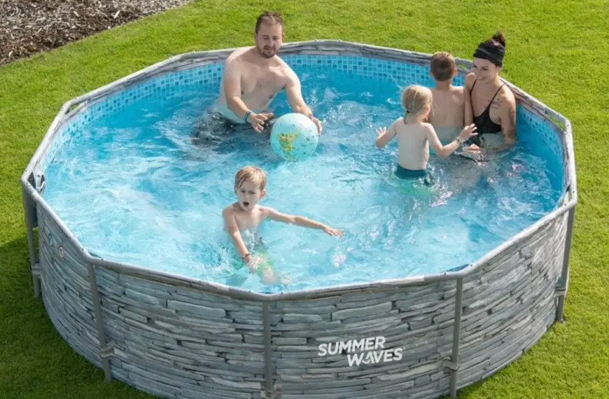 swimmR - We Are Swimming 90 swimming pool amazon garden